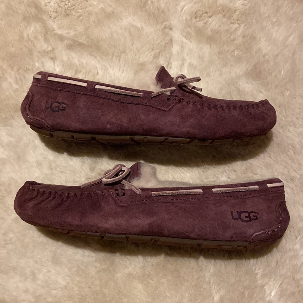 UGG Dakota Slippers - Picture 2 of 7